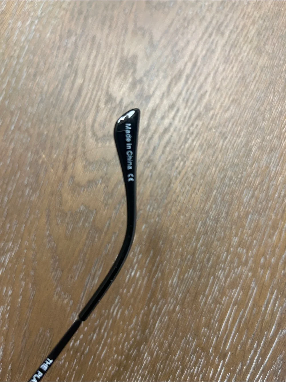 QUAY SUN GLASSES
